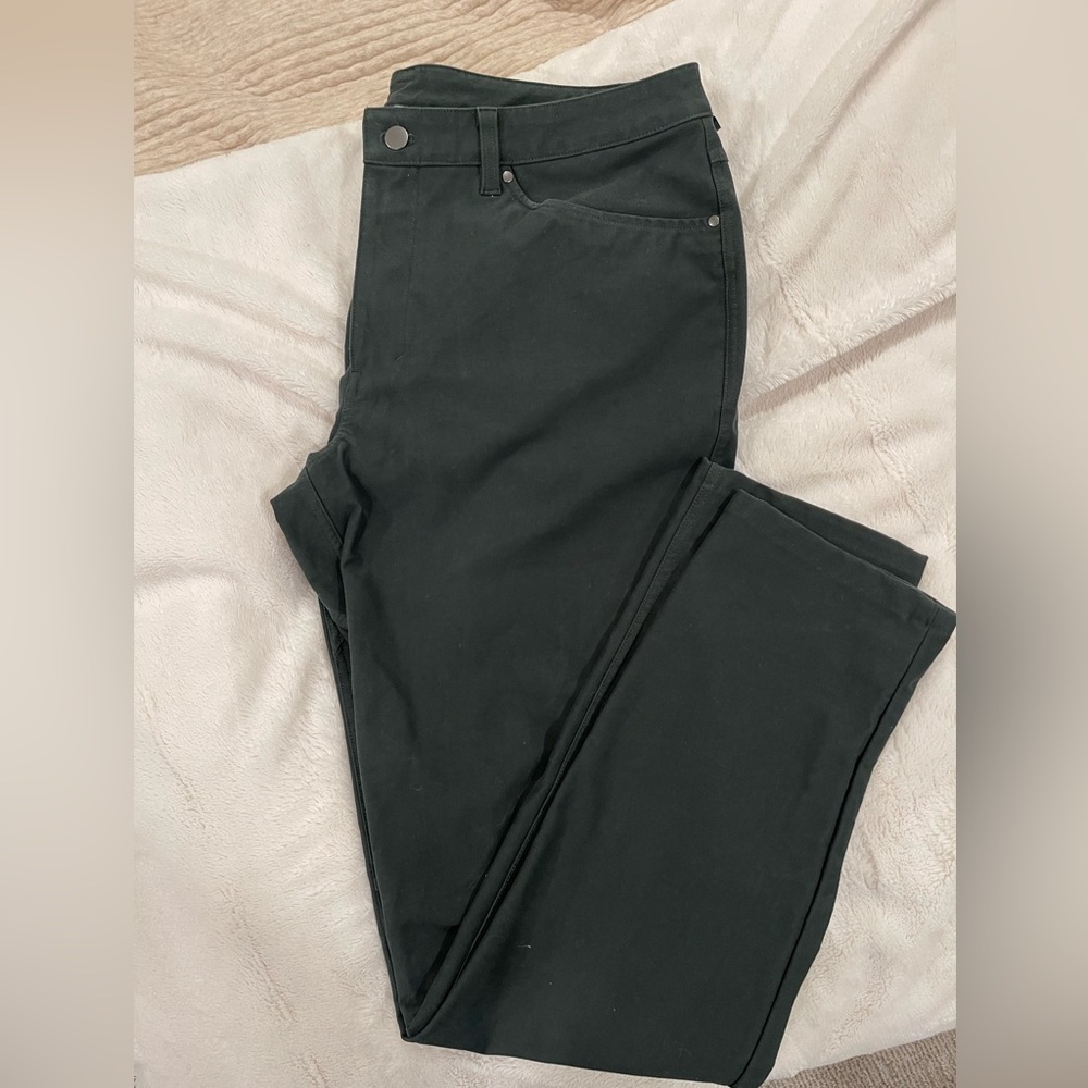 Lululemon like new abc slim pant 36/32 rainforest green